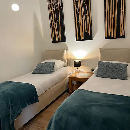 Apartman Garden Apartment, *